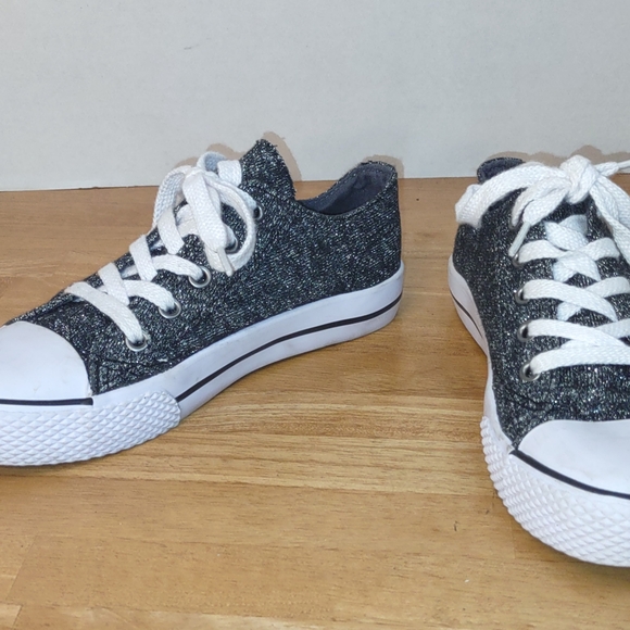 Kids Glitter Sneakers with White Laces - Picture 3 of 8